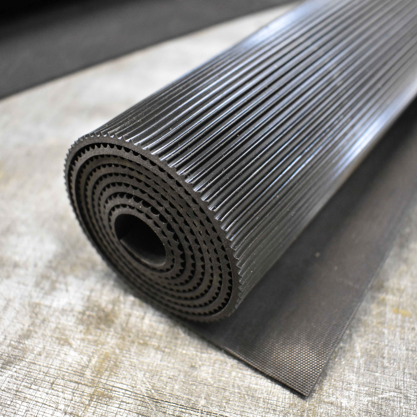 Dalle caoutchouc 100 x 100 cm RUBBER START 20 mm – Sol amortissant